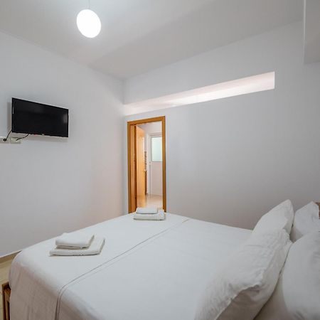Aleksander Aparthotel Ксамил Екстериор снимка