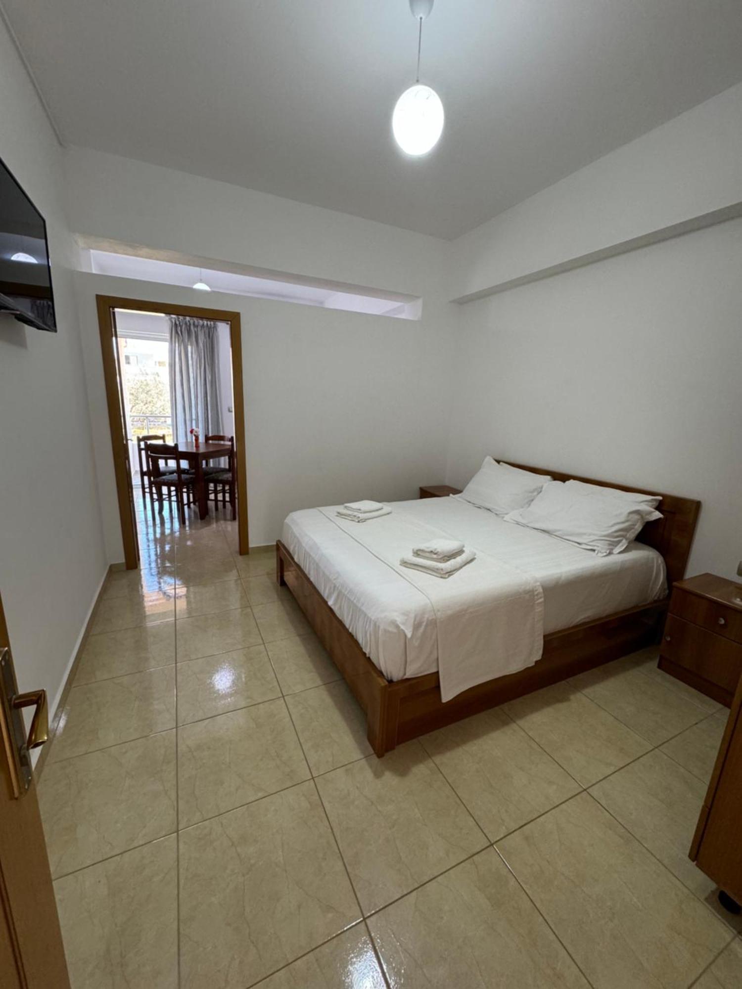 Aleksander Aparthotel Ксамил Екстериор снимка