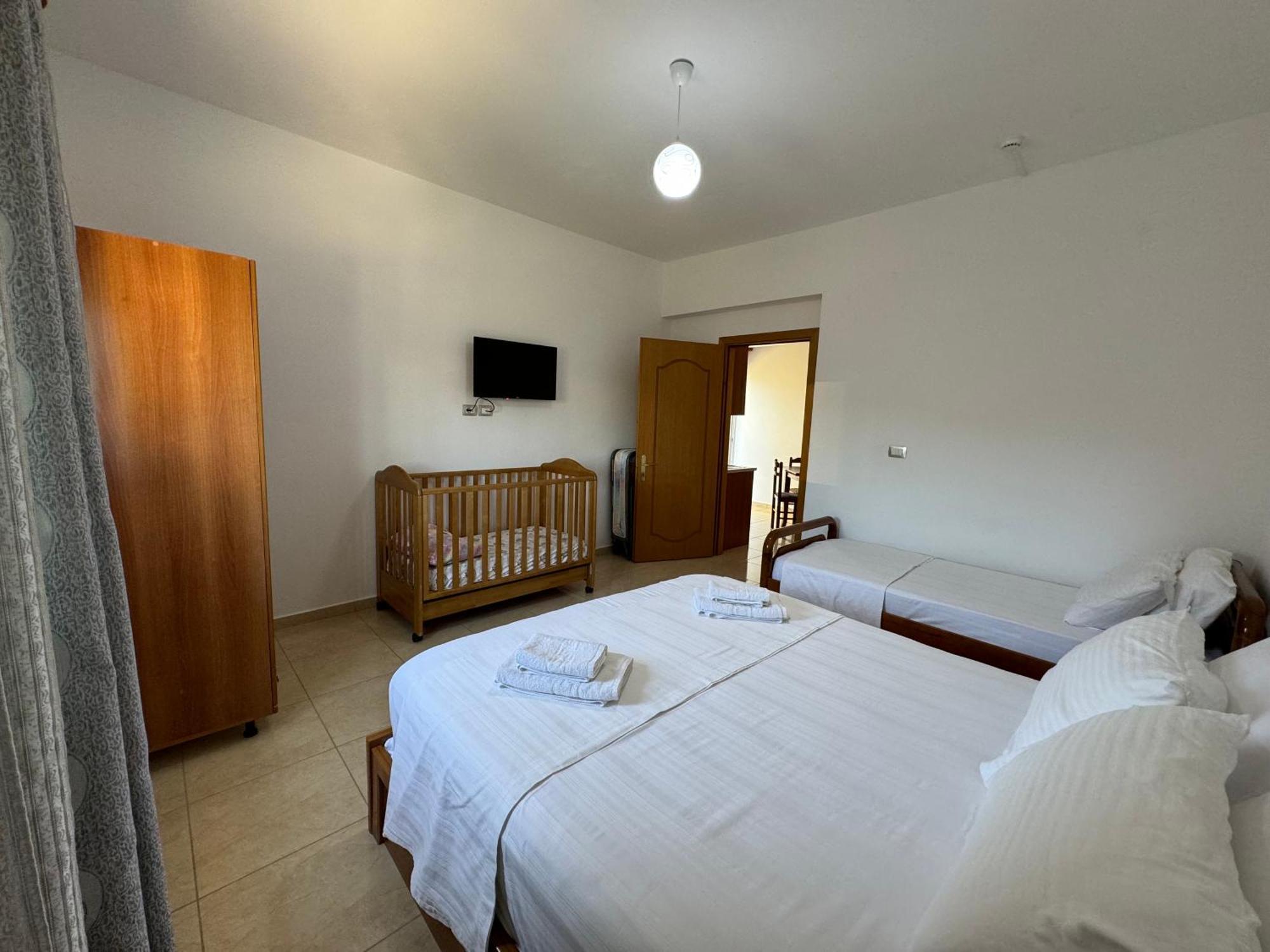 Aleksander Aparthotel Ксамил Екстериор снимка