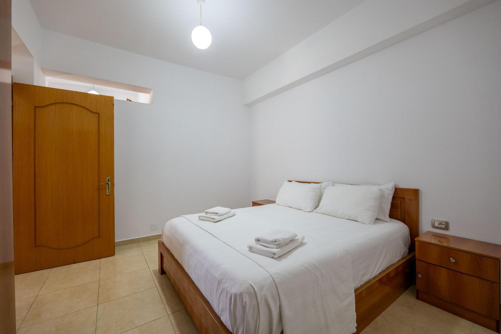 Aleksander Aparthotel Ксамил Екстериор снимка